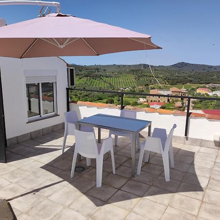 Вилла La Martela De Fuentes Casa De Diseno Rural Фуэнтес-де-Леон Экстерьер фото
