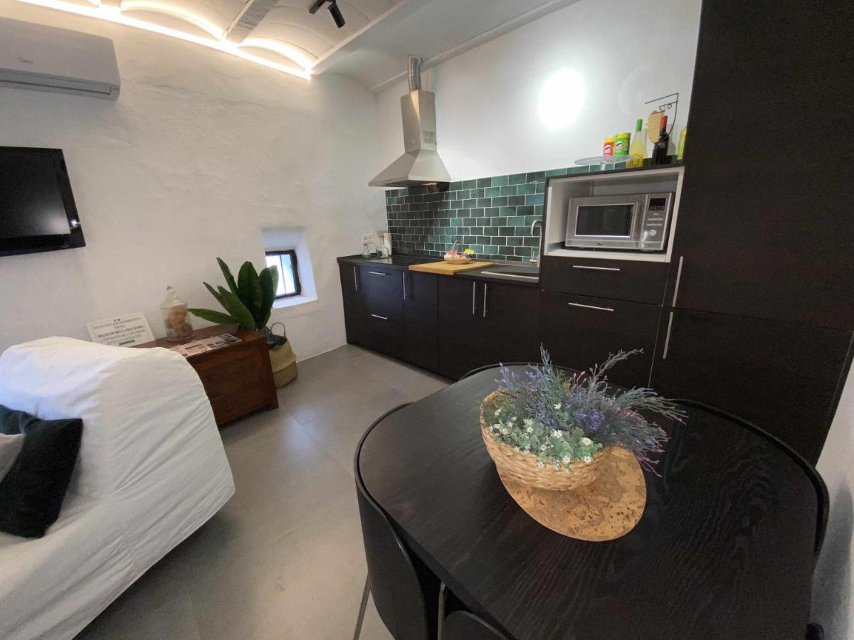 Вилла La Martela De Fuentes Casa De Diseno Rural Фуэнтес-де-Леон Экстерьер фото